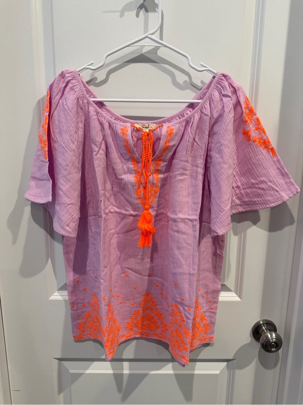 NWT Easel Blouse Size Large